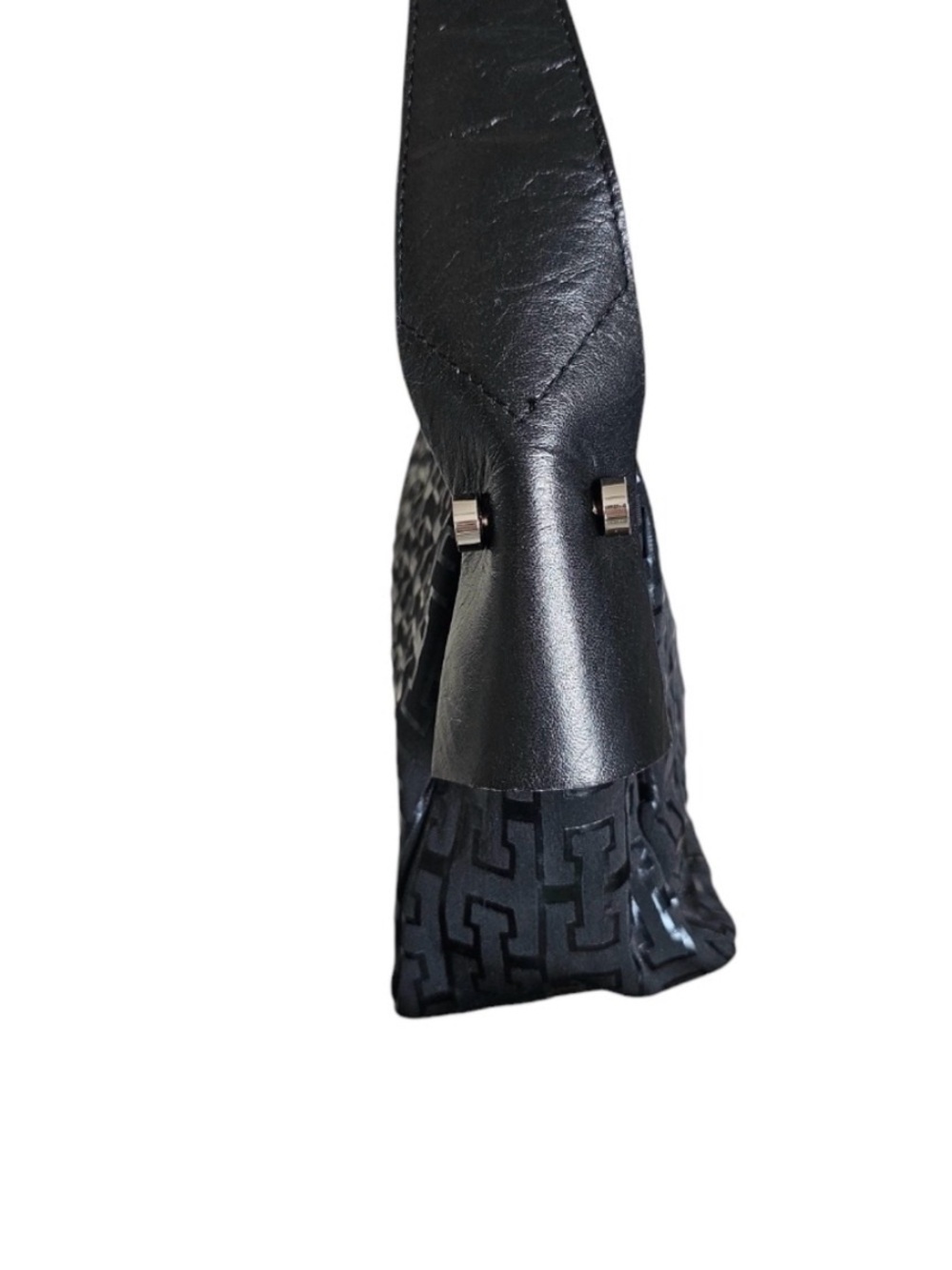 Gillivo Black East-West Shoulder Bag Textured Woven Silver Hardware - Picture 8 of 8